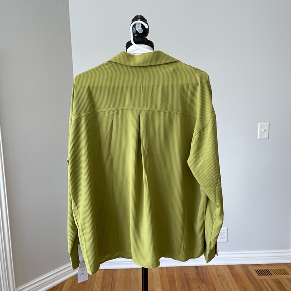 Lumiere New with tags size Medium green office career business blouse button up - Picture 9 of 13